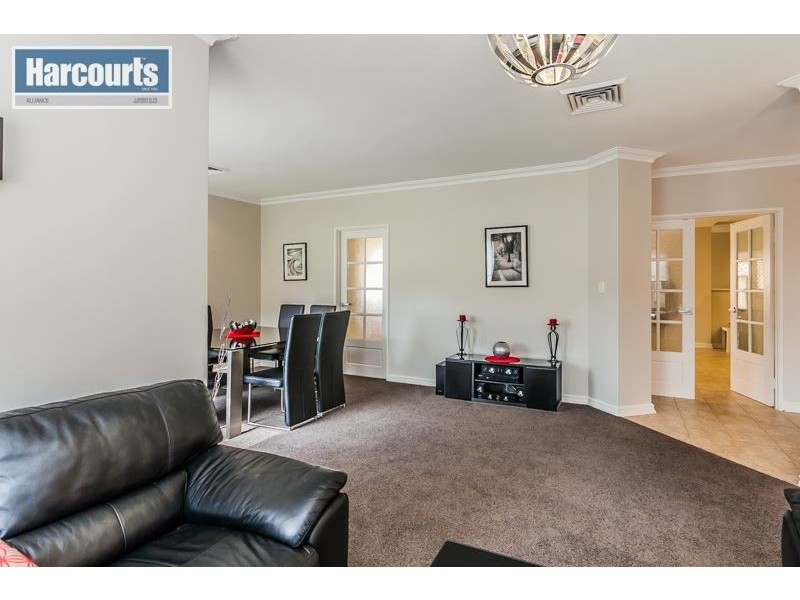 6 Raphael Lane, Currambine WA 6028