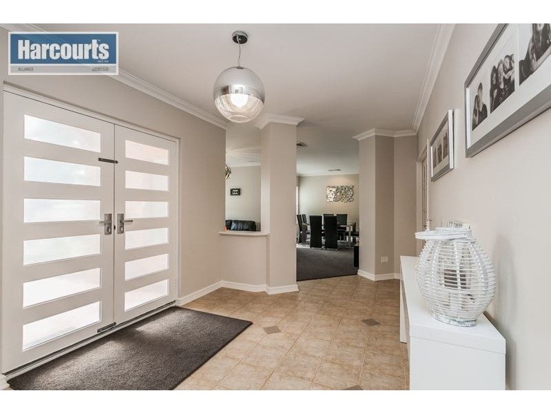 6 Raphael Lane, Currambine WA 6028