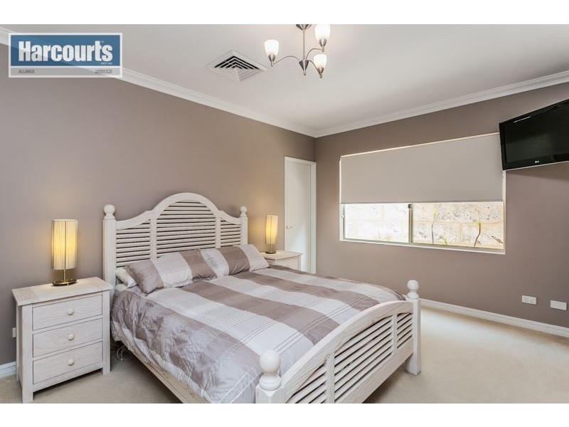 6 Raphael Lane, Currambine WA 6028