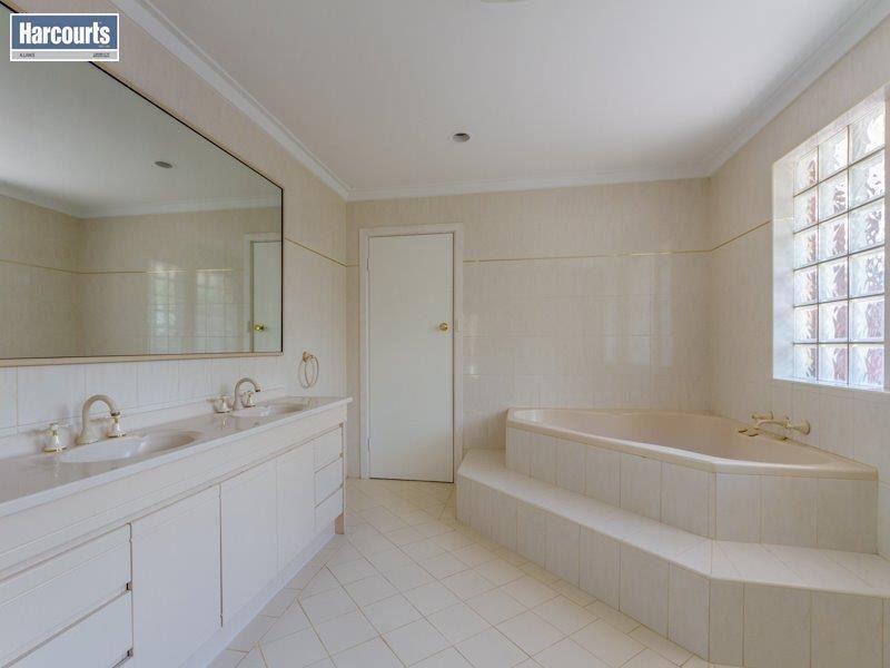 483 Warwick Road, Greenwood WA 6024