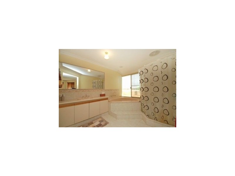 25 Santa Ana Mews, Currambine WA 6028