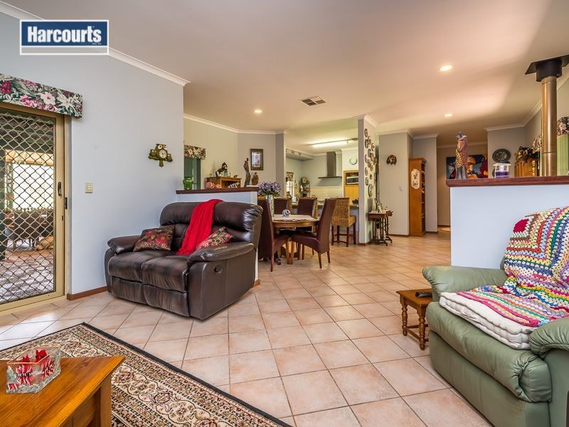 114 Ridgewood Loop, Bullsbrook WA 6084