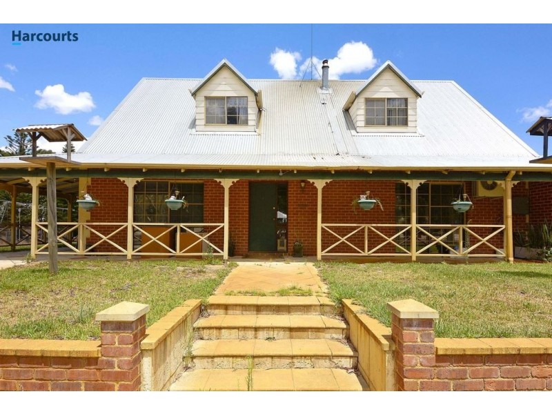 264 Neaves Road, Mariginiup WA 6078