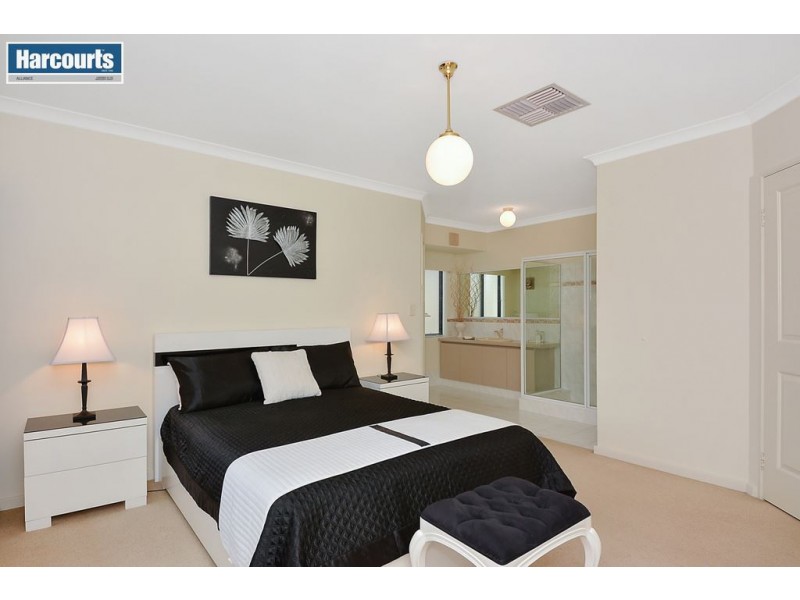 1 Bute Court, Kinross WA 6028