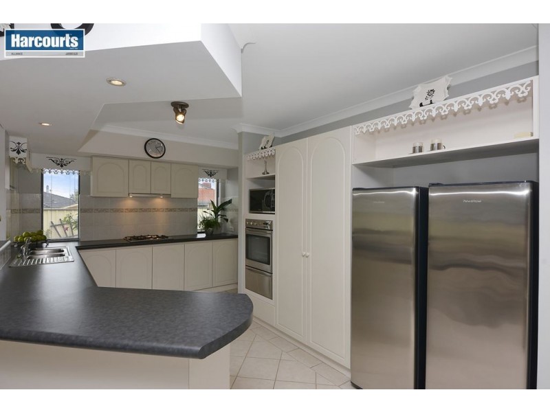 1 Bute Court, Kinross WA 6028