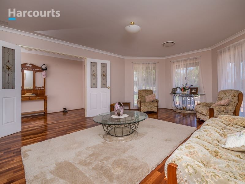 97 Ayrshire Loop, Lower Chittering WA 6084