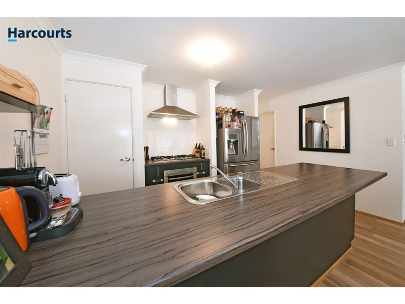 71 Cuddlepie Turn, Banksia Grove WA 6031