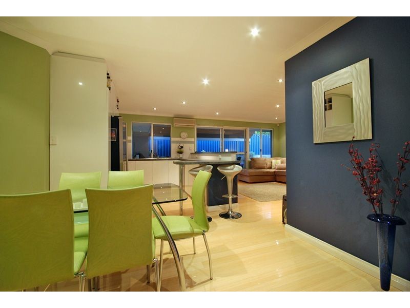 6 Templar Place, Currambine WA 6028