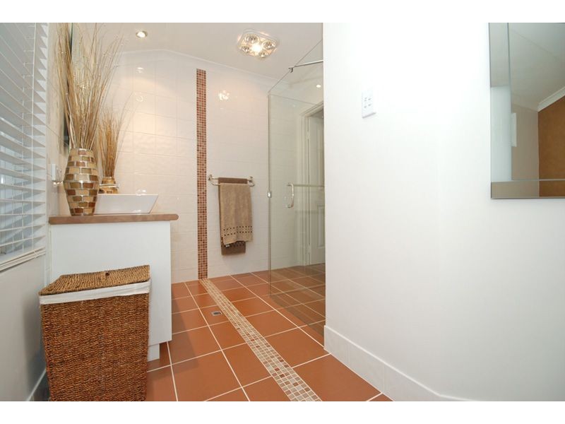 6 Templar Place, Currambine WA 6028