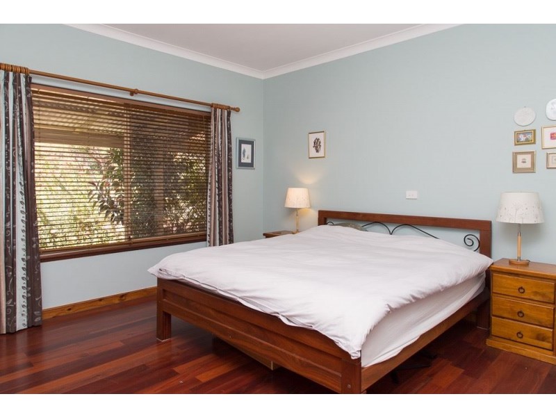 90 Rustic Gardens, Carramar WA 6031