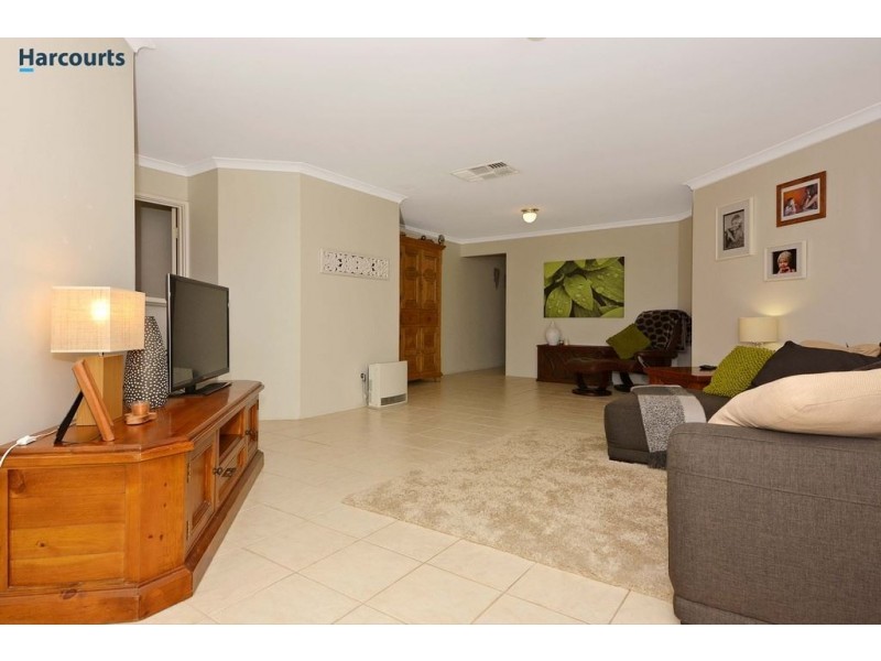 2 Silverfern Avenue, Currambine WA 6028