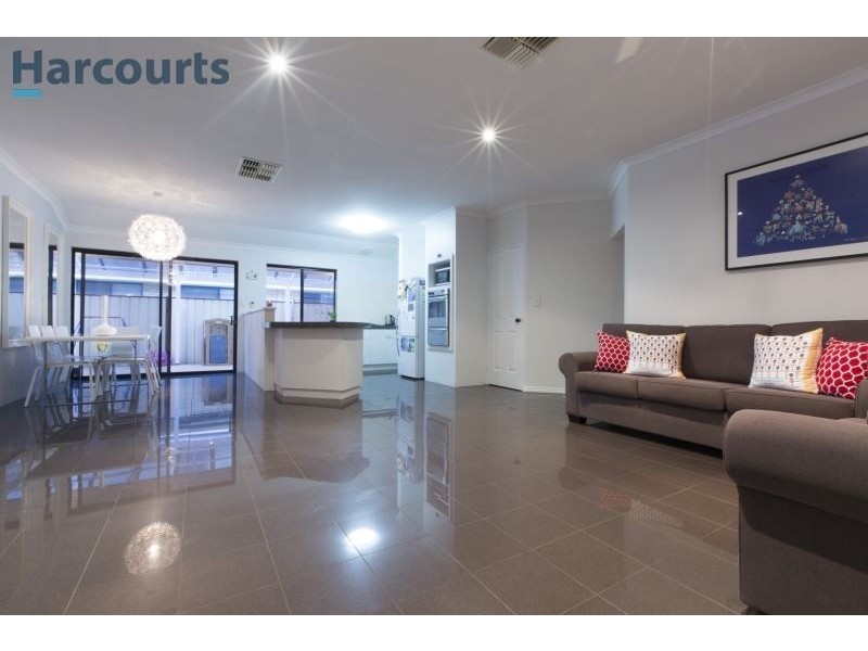 35 Carlton Turn, Currambine WA 6028