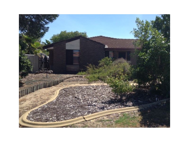 9 Coma Place, Beldon WA 6027