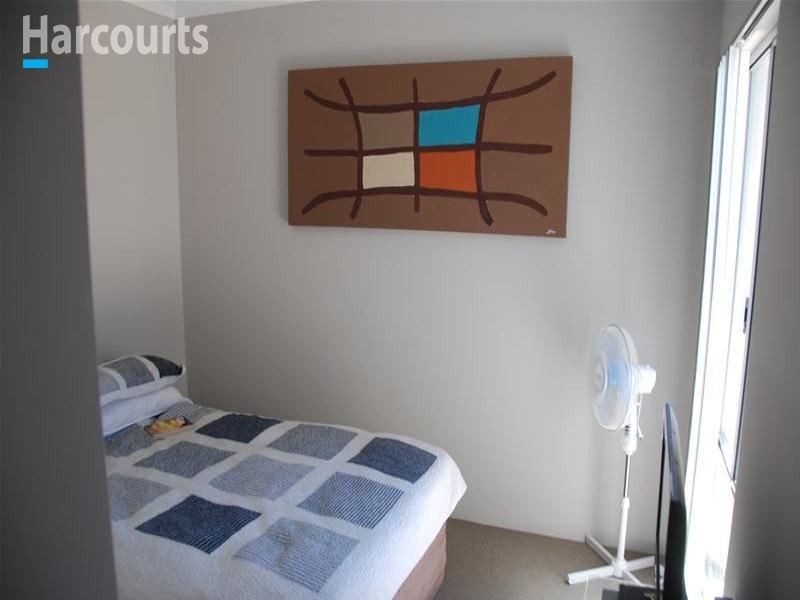 2 Denver Close, Currambine WA 6028