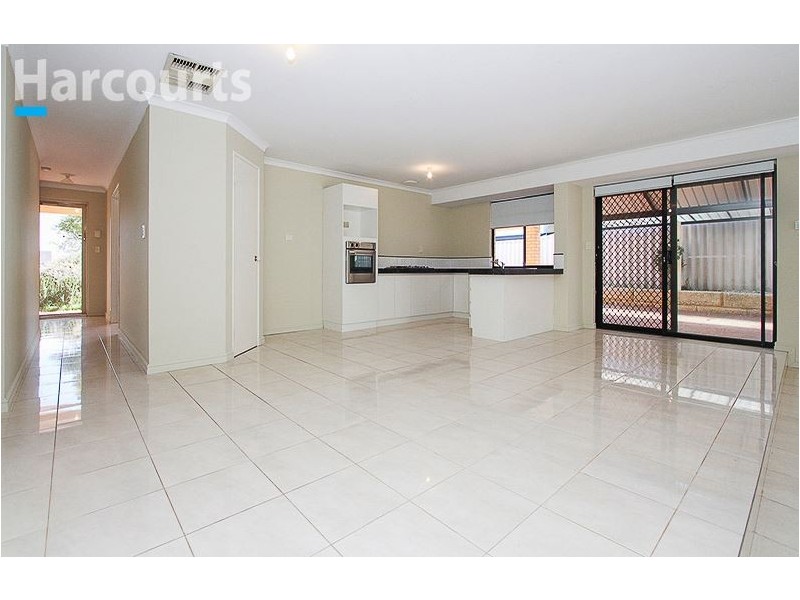 12 Cheriton Drive, Carramar WA 6031