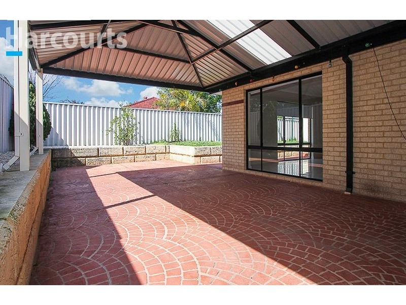 12 Cheriton Drive, Carramar WA 6031