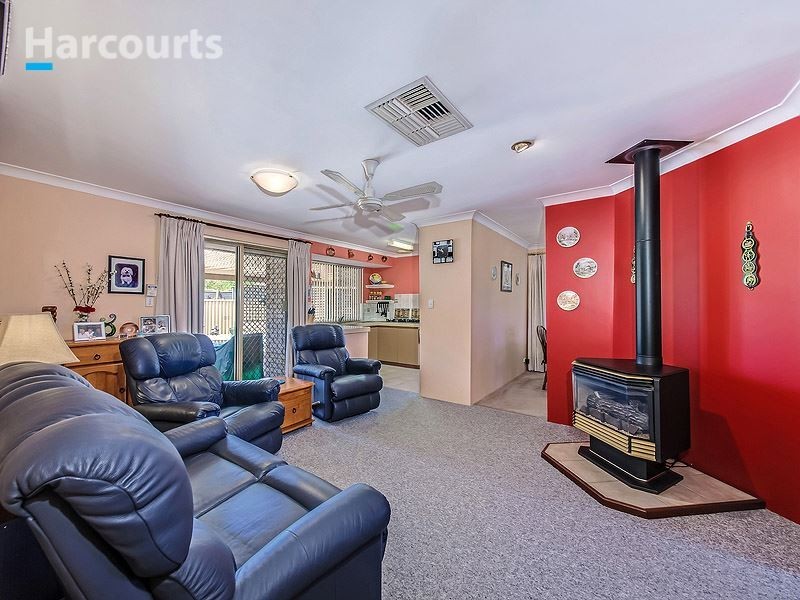 5 Lyons Place, Heathridge WA 6027