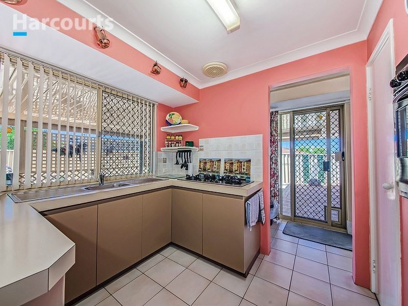 5 Lyons Place, Heathridge WA 6027