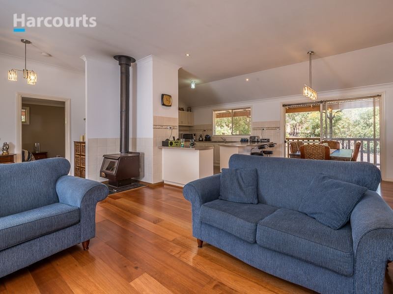 15 Brindle Close, Chittering WA 6084