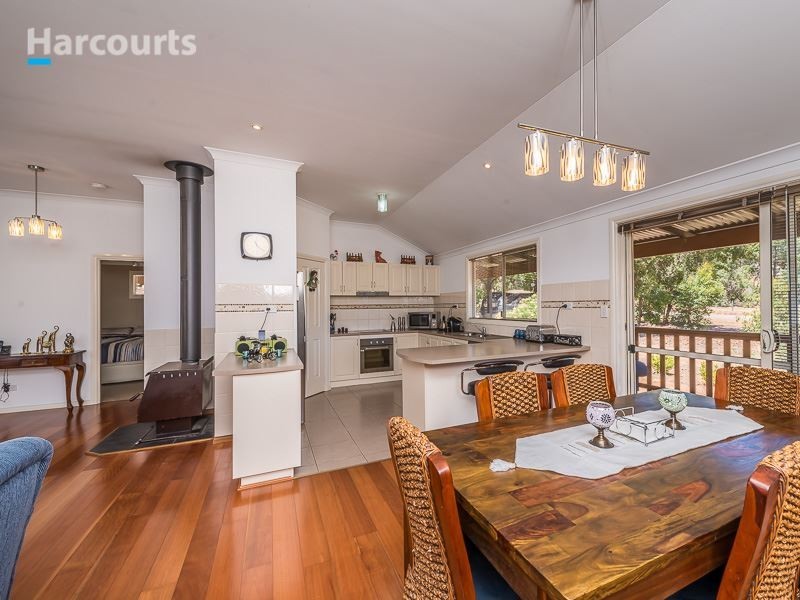 15 Brindle Close, Chittering WA 6084