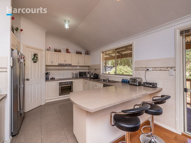 15 Brindle Close, Chittering WA 6084