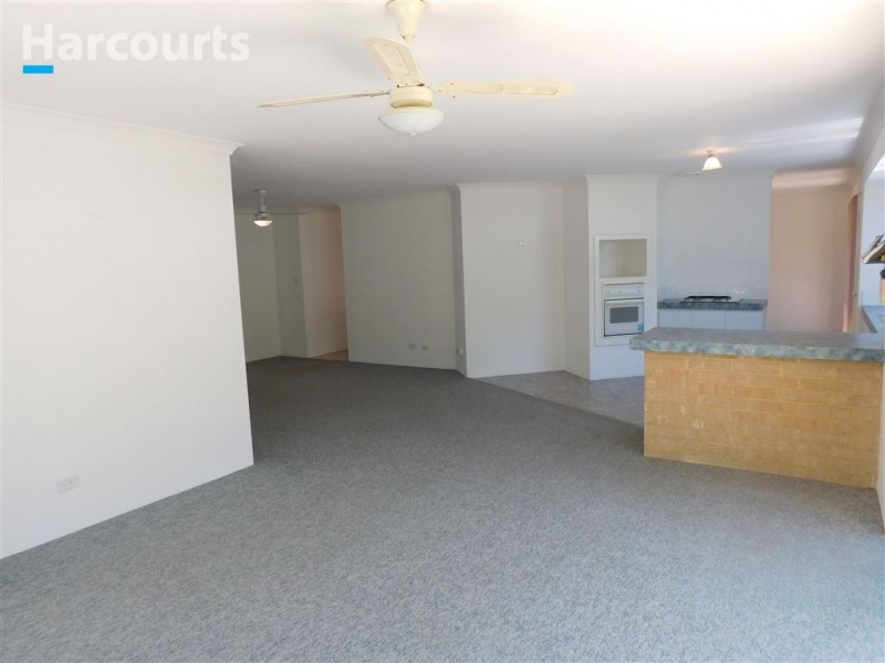 3 Wigtown Lane, Kinross WA 6028