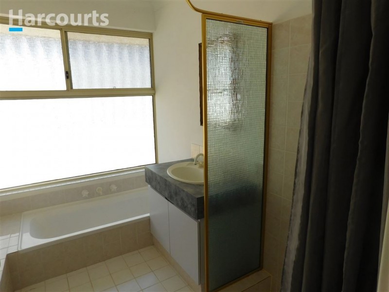 3 Wigtown Lane, Kinross WA 6028