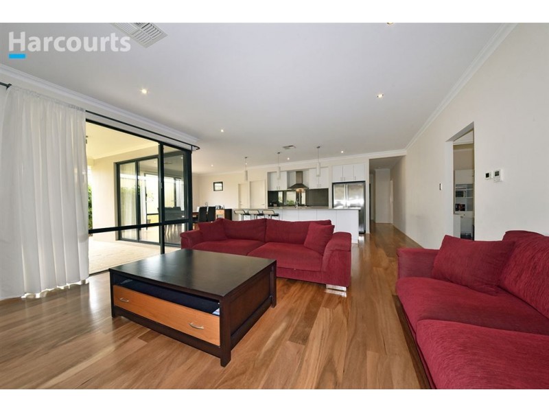 18 Piermont Avenue, Burns Beach WA 6028