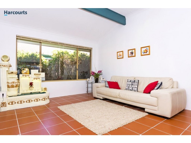 8 Placid Court, Joondalup WA 6027