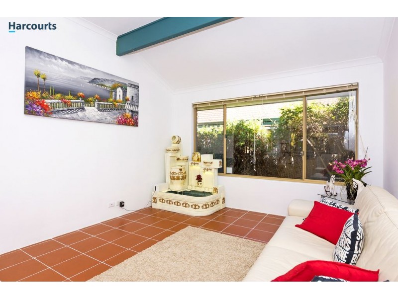 8 Placid Court, Joondalup WA 6027