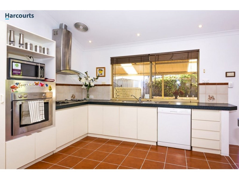 8 Placid Court, Joondalup WA 6027