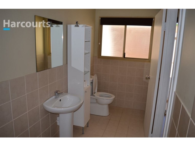 16 Sandon Elbow, Merriwa WA 6030