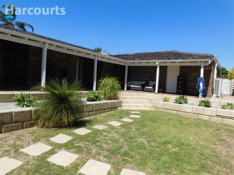 5 Chase Court, Woodvale WA 6026