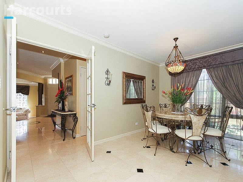 22 Chandela Loop, Currambine WA 6028