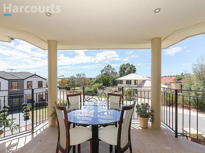 22 Chandela Loop, Currambine WA 6028