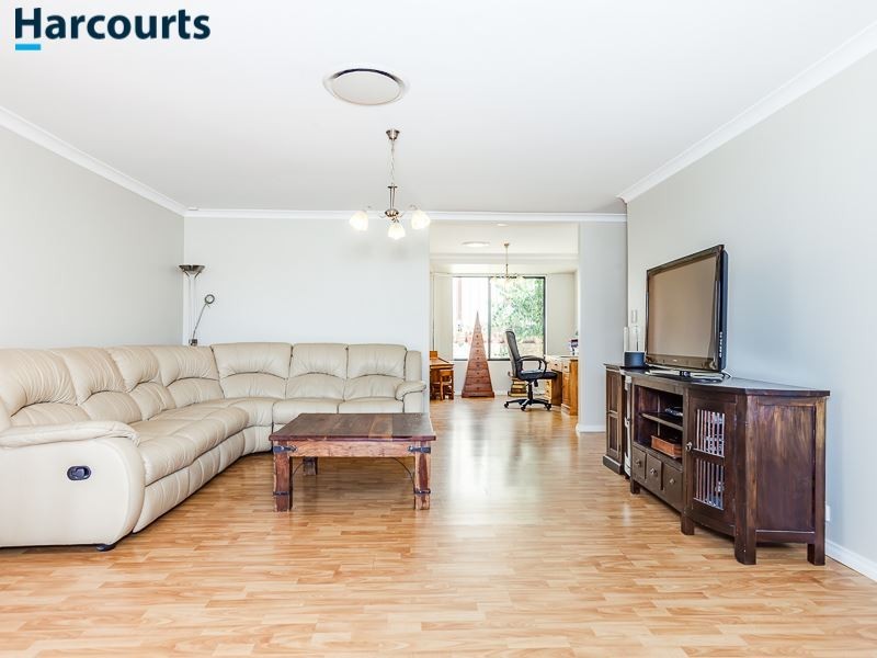 8 Soho Lane, Currambine WA 6028