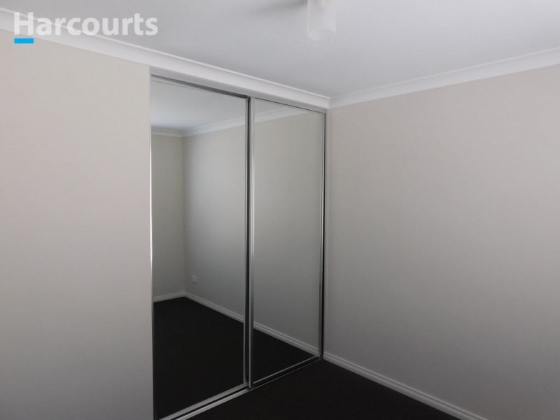 2/48 Kembla Circle, Madeley WA 6065