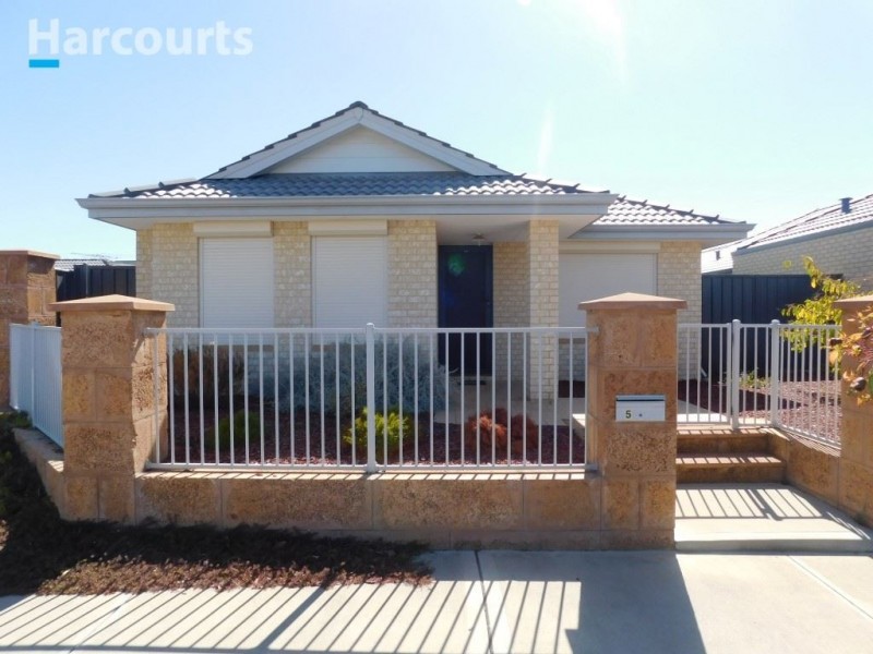 5 Oligantha Elbow, Banksia Grove WA 6031
