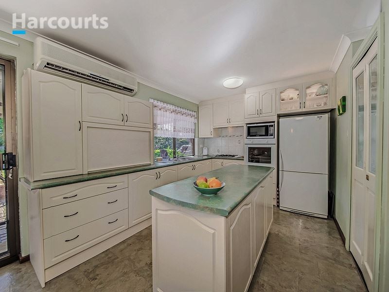 2 Idyll Court, Heathridge WA 6027