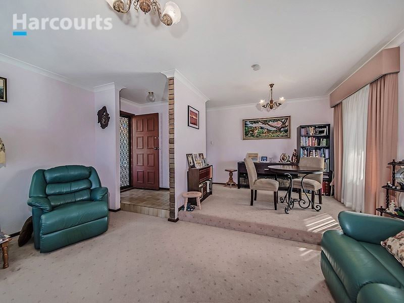 2 Idyll Court, Heathridge WA 6027