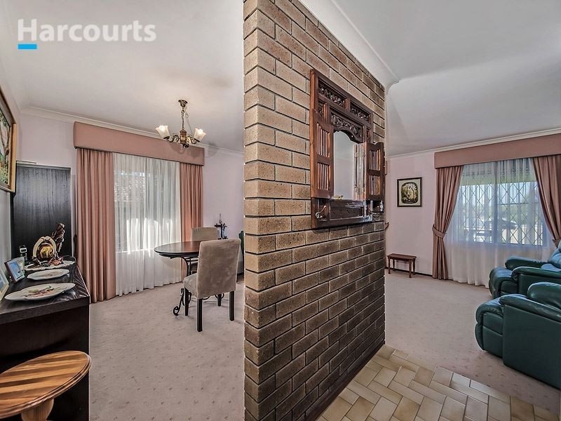 2 Idyll Court, Heathridge WA 6027