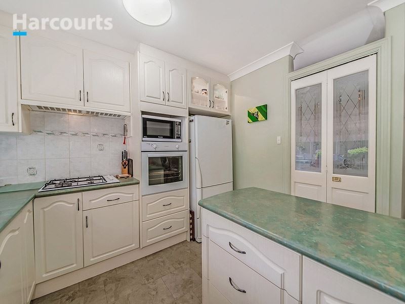 2 Idyll Court, Heathridge WA 6027