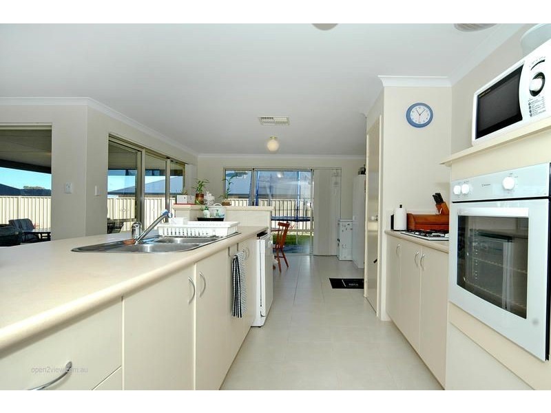 21 Merrivale Circle, Tapping WA 6065