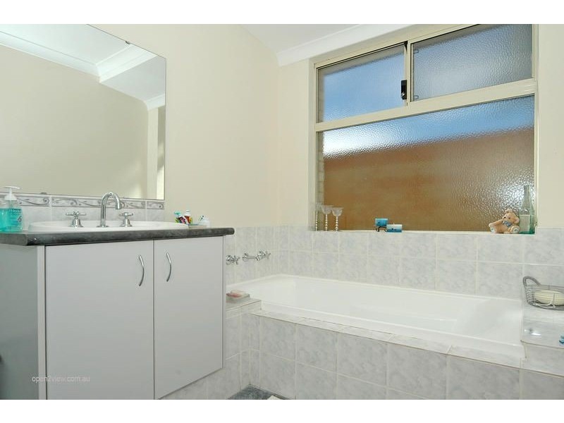 21 Merrivale Circle, Tapping WA 6065