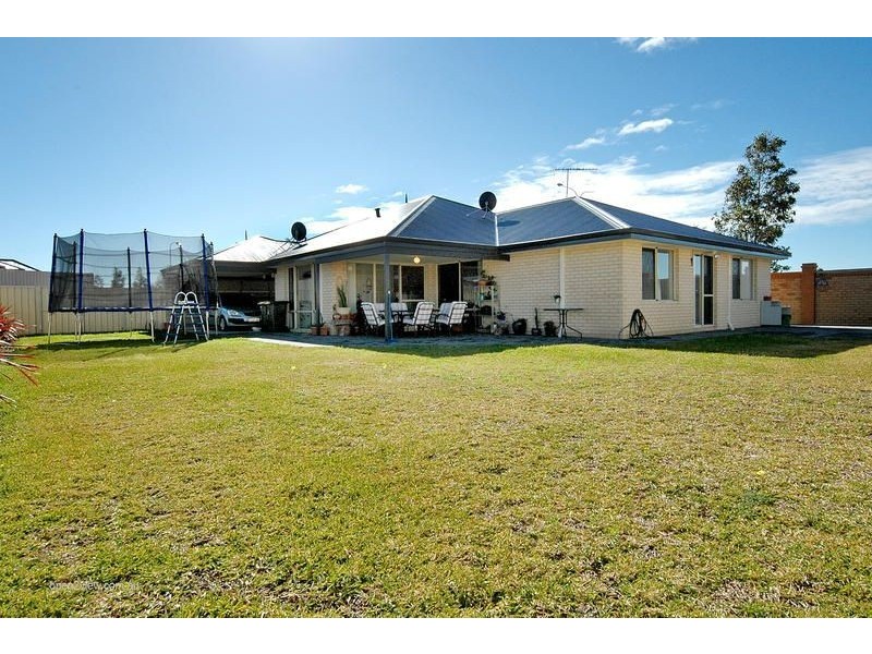 21 Merrivale Circle, Tapping WA 6065