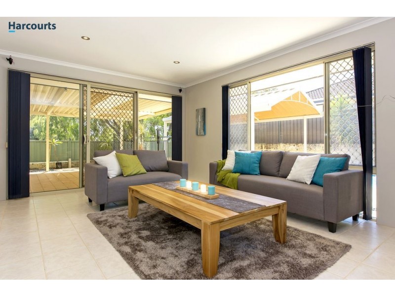 9 Menteith Place, Kinross WA 6028