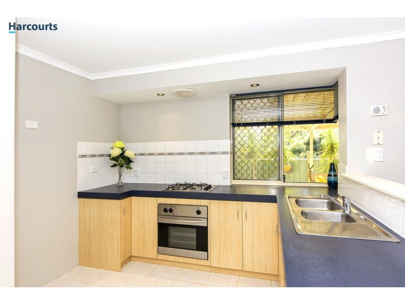 9 Menteith Place, Kinross WA 6028