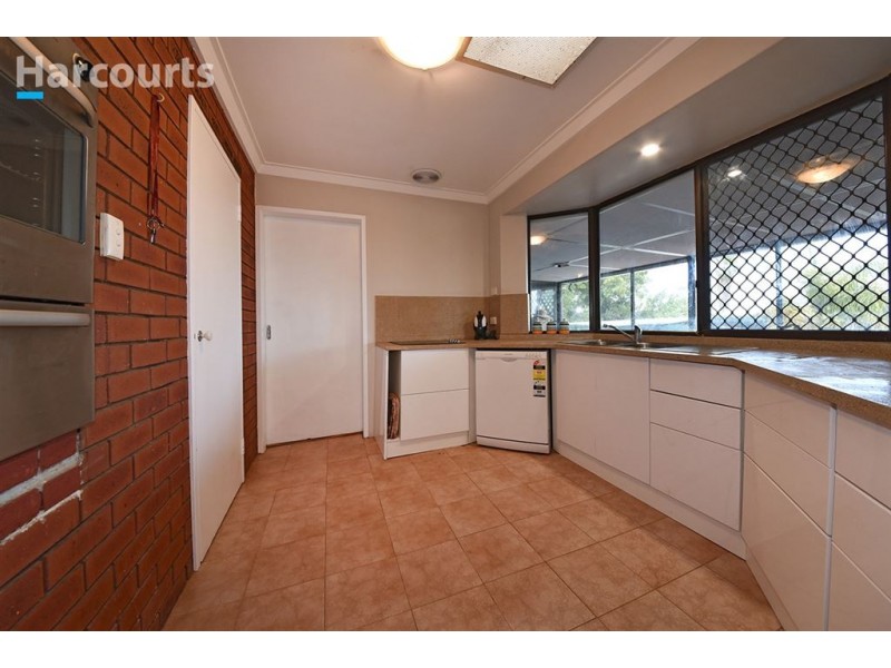 41 Treetop Avenue, Edgewater WA 6027