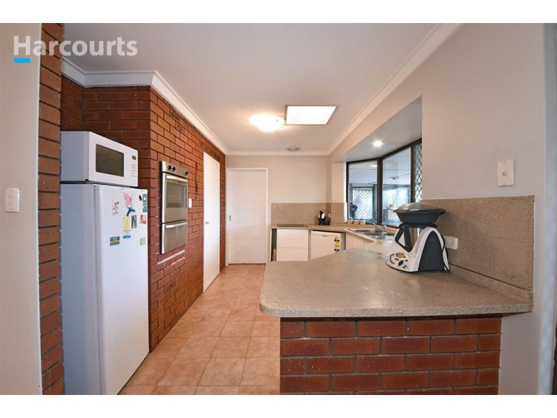 41 Treetop Avenue, Edgewater WA 6027