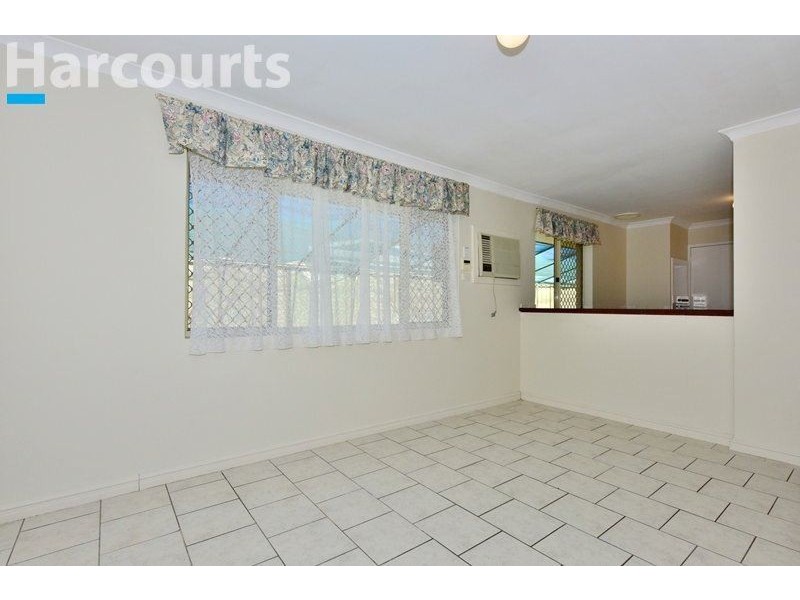 25 Kangaroo Entrance, Stratton WA 6056